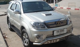 fortuner06.jpg