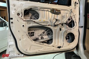 FORTUNER ลำโพงAlpine + DSP ALPINE 005