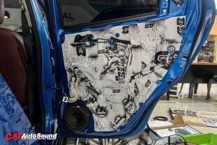 SUZUKI SWIFI 2018 อัพเกรดลำโพงคู่หน้า ALPINE + แดมป์ 4 ประตู่ 005