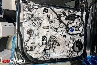 Ford Ranger Stormtrak 2024+ FOCAL + BASSBOX ALPINE + DSP-AMP STEG 006