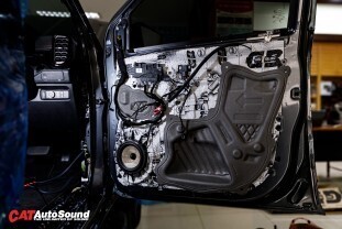 Ford Ranger Stormtrak 2024+ FOCAL + BASSBOX ALPINE + DSP-AMP STEG 005