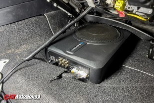 FORTUNER ติดซับ BLAUPUNKT XLf 8120 AD 005