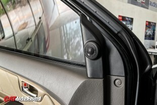 FORTUNER 2011-2015 ติดตั้งจอKANZEN พร้อมชุดลำโพงRainbow หน้า-หลัง 004