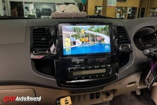 FORTUNER 2011-2015 ติดตั้งจอKANZEN พร้อมชุดลำโพงRainbow หน้า-หลัง 016