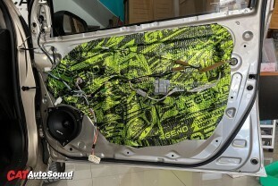 Vios 2009-2013 ติดชุดจอพร้อมลำโพง Pioneer DMH-A5650BT + ALPINE DM 004