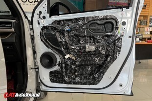 X-FORCE ชุดลำโพงหน้า Audison APK 165 2 ohm+ ชุดลำโพงหลัง Audison APX 6.5+ DSP ALPINE PWE-M60-4 + BASSBOX ALPINE PWE-M770 003