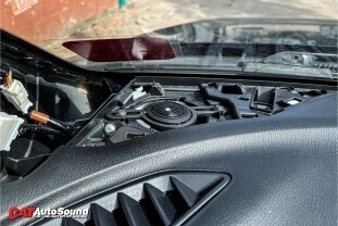 MAZDA 2 Skyactiv อัพเกรดลำโพง Rainbow el-c6.2p 009